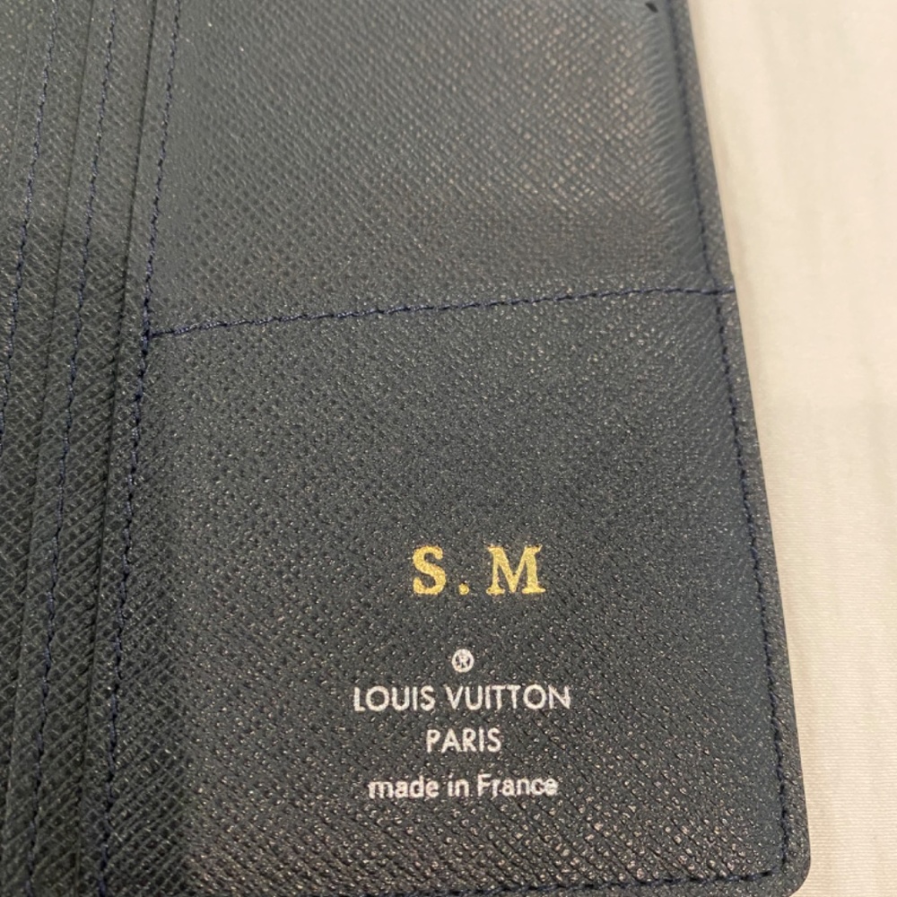 ⭐️SOLD⭐️ EUC Louis Vuitton Brazza Black Taiga - Picture 5 of 15